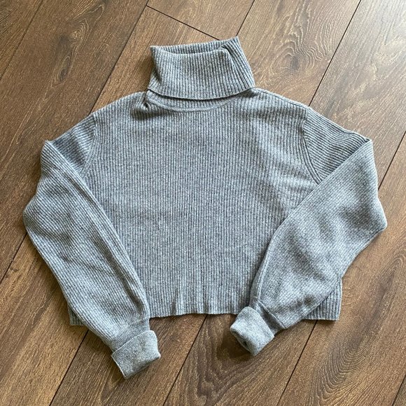 Reformation "Luisa" Cashmere Turtleneck. - Picture 1 of 5